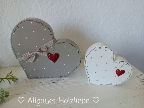 Preview: 2 Herzen * Pünktchen * Beige/Taupe-Rot * 11 x 10 und 16,5 x 15 cm * zum Aufstellen